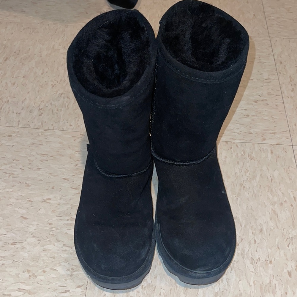 EUC BEARPAW Boots